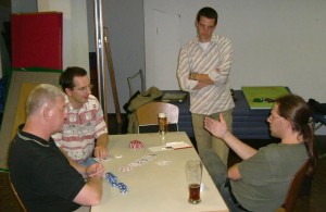 Mal 'was Anderes: Eine gepflegte Pokerpartie am Abend 