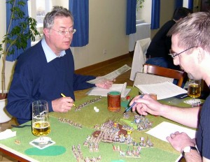 Ferdi wird von Hans-Peter misstrauisch beäugt     